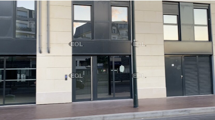 125 Avenue Du Général De Gaulle, Clamart à louer - Photo de l’immeuble – Image 3 sur 7