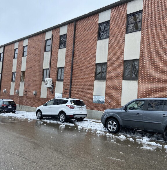486 Hill St, Green Lake, WI à vendre - Photo de l’immeuble – Image 2 sur 11