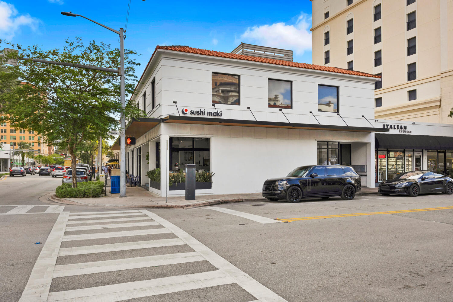 2334-2346 Ponce De Leon Blvd, Coral Gables, FL à louer Photo de l’immeuble– Image 1 sur 22
