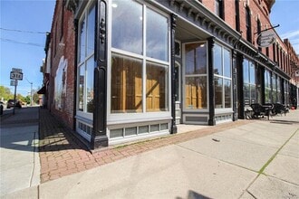 15 Main St, Middleport, NY à louer Photo intérieure– Image 2 sur 14