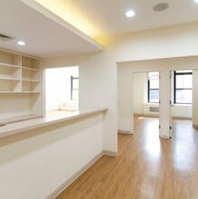 381 Park Ave S, New York, NY à louer Photo intérieure– Image 2 sur 2