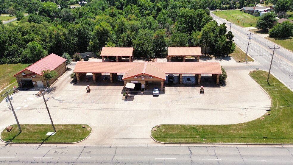11100 E Reno Ave, Midwest City, OK à vendre - Photo de l’immeuble – Image 3 sur 8