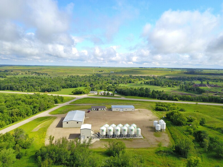 14103 139th St SE, Sawyer, ND à vendre - Photo de l’immeuble – Image 2 sur 10
