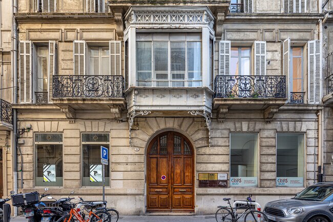 Plus de détails pour 5 Rue Saint Jacques, Marseille - Bureau à louer