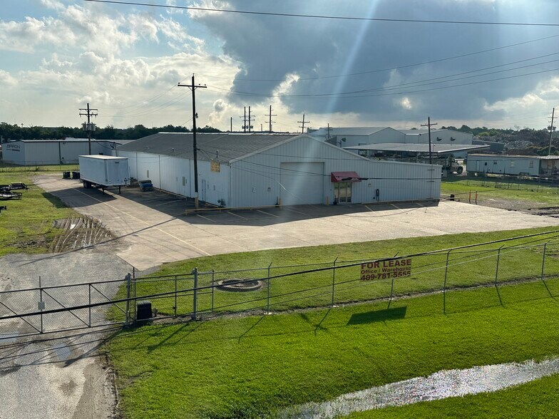 700 Fm-365, Port Arthur, TX à louer - Photo de l’immeuble – Image 1 sur 2