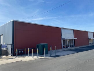 Plus de détails pour 301 Espee St, Bakersfield, CA - Industriel/Logistique à louer