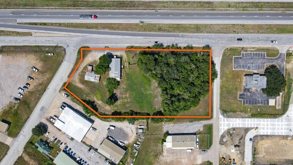 1083 U.S. 290, Brenham, TX à vendre - Photo de l’immeuble – Image 3 sur 11