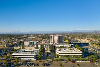 Plus de détails pour 1403 N Tustin Ave, Santa Ana, CA - Bureau/Médical à louer