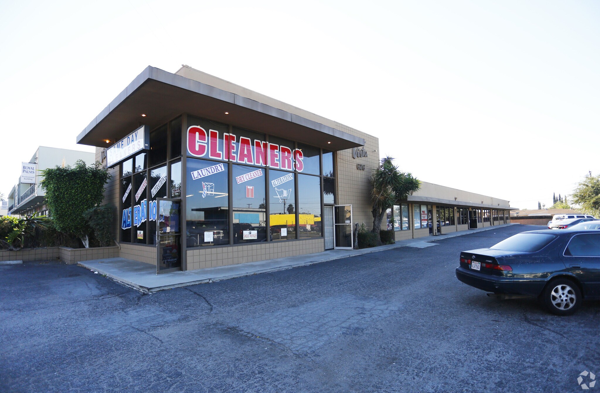 626 W Route 66, Glendora, CA à louer Photo principale– Image 1 sur 7
