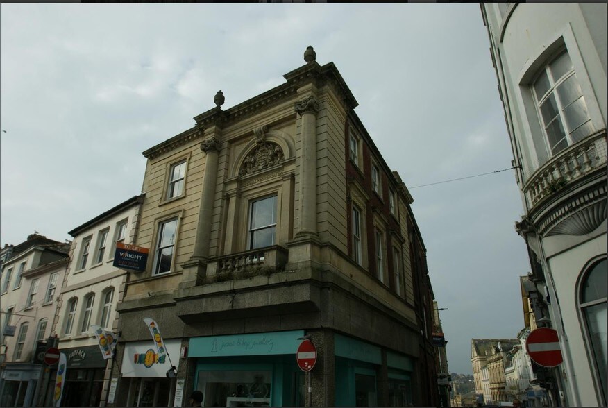 21 Cross St, Barnstaple à louer - Photo principale – Image 1 sur 1