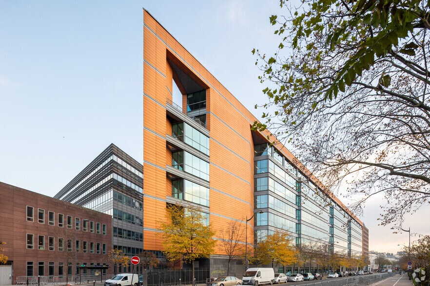 Bureau dans Montreuil à louer - Photo de l’immeuble – Image 2 sur 6