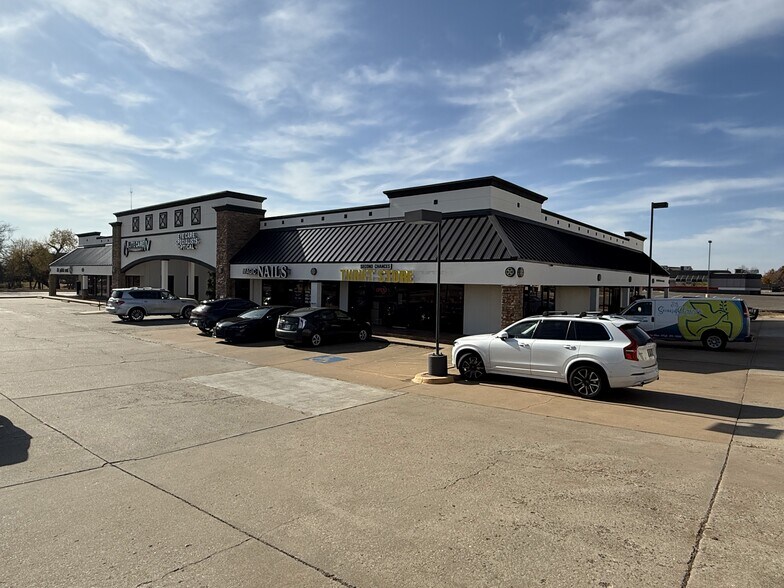 3431 S Boulevard St, Edmond, OK à vendre - Photo de l’immeuble – Image 2 sur 8