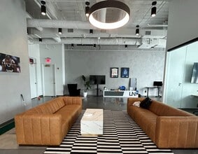 13485 Veteran's Way, Orlando, FL à louer Photo intérieure– Image 2 sur 5