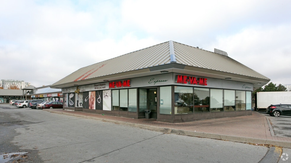 330 Steeles Ave W, Vaughan, ON à louer - Photo principale – Image 2 sur 10