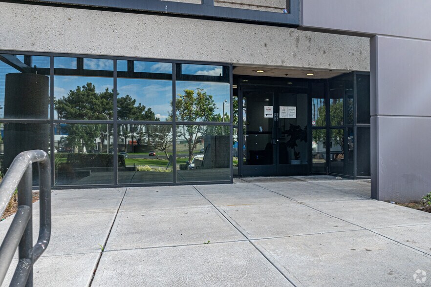 20002-20180 E Business Pky, City of Industry, CA à louer - Photo de l’immeuble – Image 2 sur 8