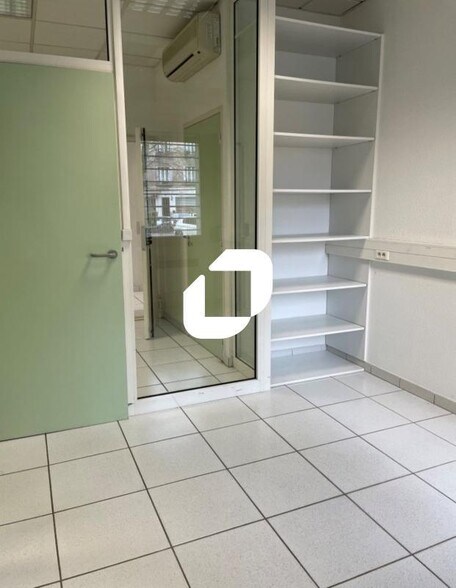 Bureau dans Grenoble à louer - Photo intérieure – Image 3 sur 8