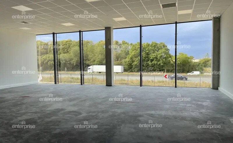 Bureau dans Longueau à louer - Photo de l’immeuble – Image 3 sur 3