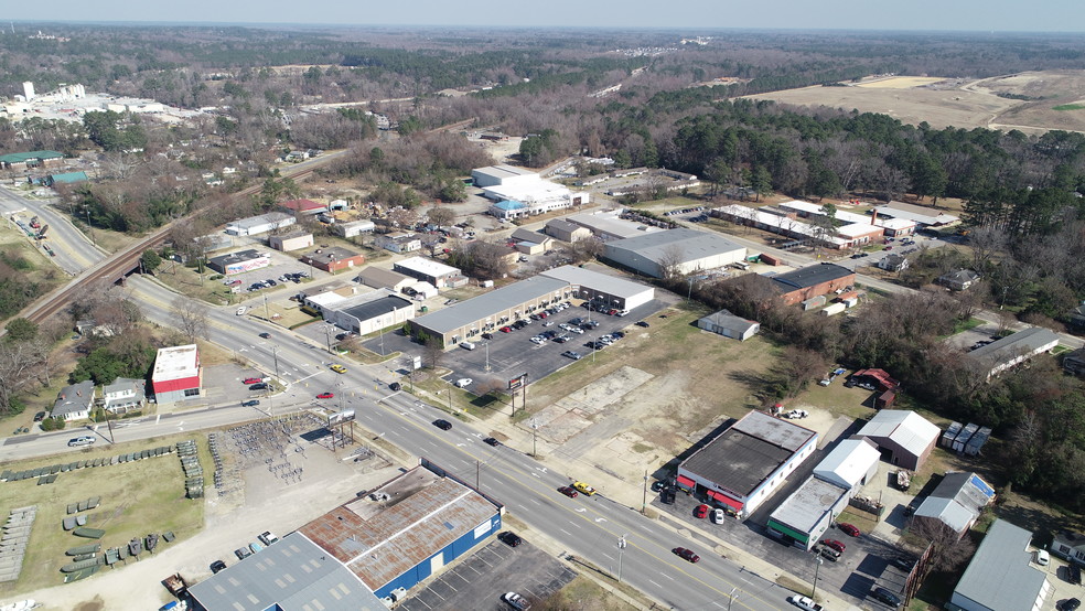 726 Ramsey St, Fayetteville, NC à louer - Photo de l’immeuble – Image 3 sur 21