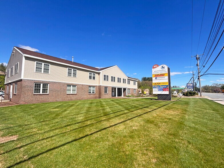 491 Amherst St, Nashua, NH à louer - Photo de l’immeuble – Image 2 sur 5