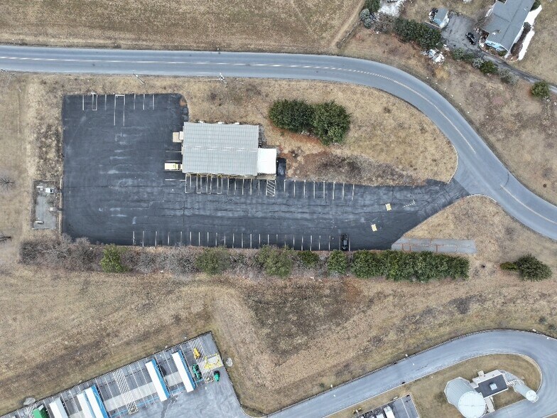 27 Feick Industrial Dr, Hamburg, PA à vendre - Photo de l’immeuble – Image 3 sur 6