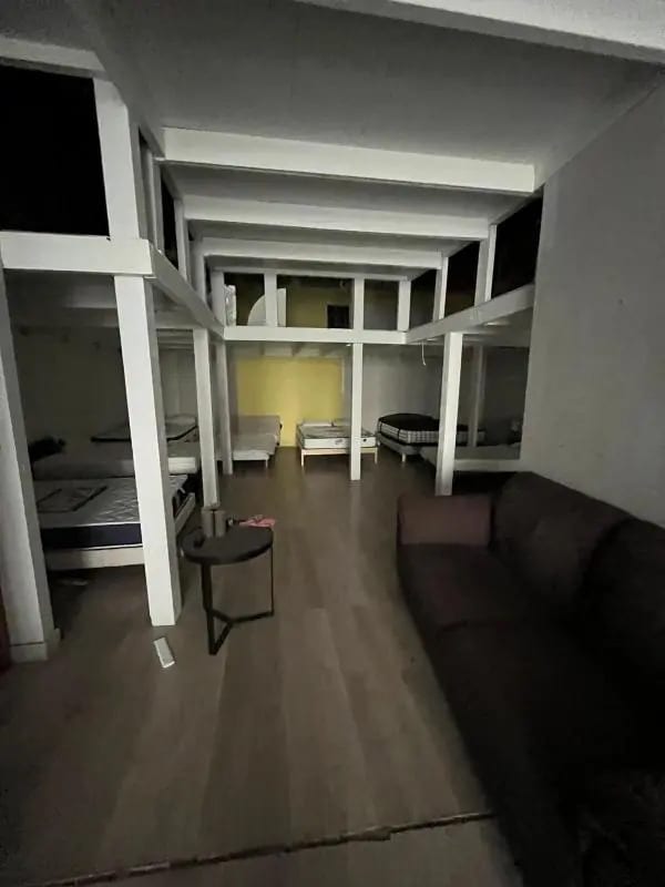 Plus de détails pour Local commercial à louer