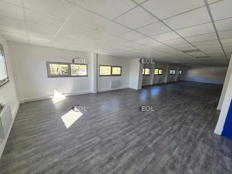 Industriel/Logistique dans Orly à vendre - Photo intérieure – Image 3 sur 8