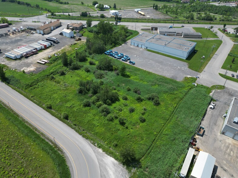 St Almira-S.-Choinière, Joliette, QC à louer - Photo de l’immeuble – Image 2 sur 5