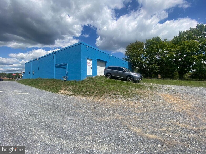 1694 Berryville Pike, Winchester, VA à vendre - Photo de l’immeuble – Image 3 sur 18