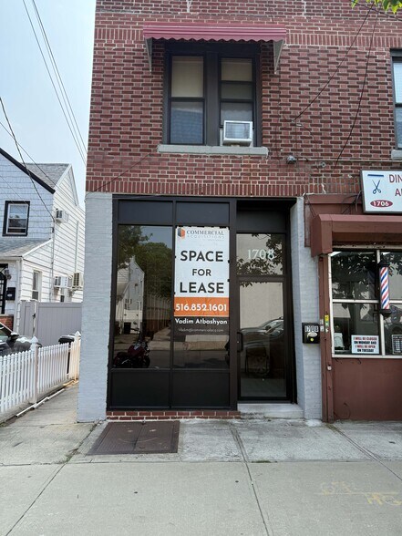 1706-1708 E 35th St, Brooklyn, NY à louer - Photo de l’immeuble – Image 2 sur 8