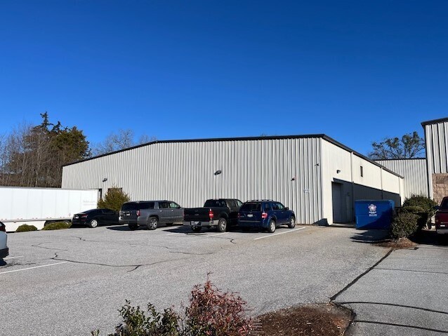 112 Prosperity Blvd, Piedmont, SC à louer - Photo de l’immeuble – Image 2 sur 6