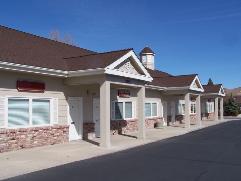 2261-2281 Pyramid Way, Sparks, NV à louer - Photo de l’immeuble – Image 2 sur 7