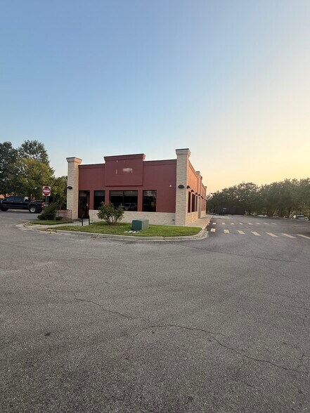 3451 Bannerman Rd, Tallahassee, FL à louer - Photo de l’immeuble – Image 1 sur 3