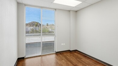 9100 N 2nd St, Phoenix, AZ à louer Photo intérieure– Image 2 sur 10