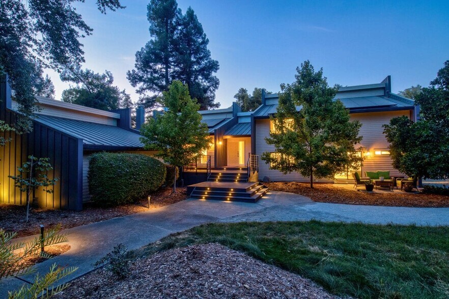 38364 Wisteria Way, Davis, CA à vendre - Photo de l’immeuble – Image 3 sur 134