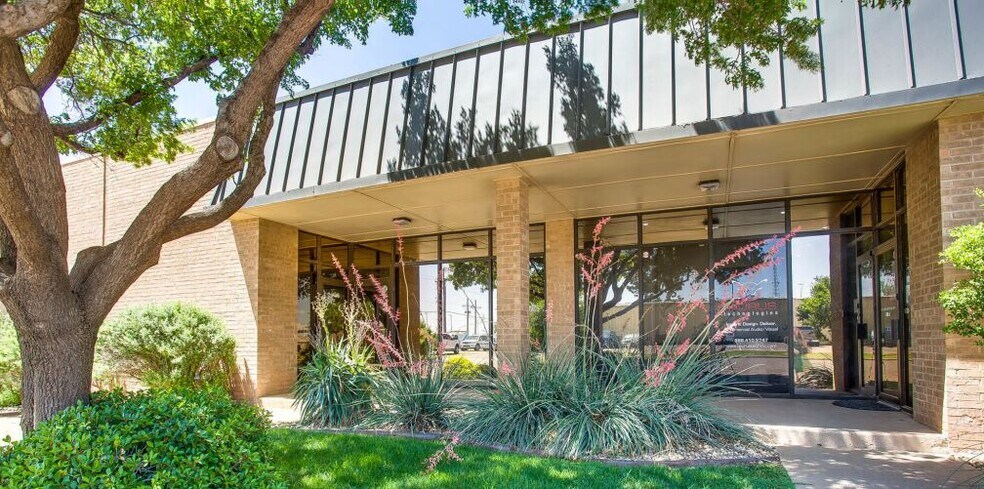 5760 40th St, Lubbock, TX à louer - Photo de l’immeuble – Image 2 sur 20