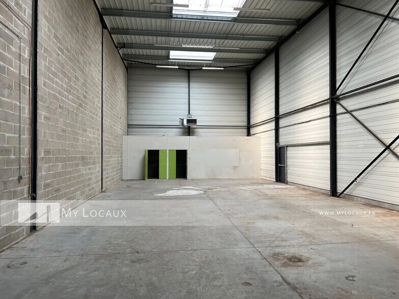 Local d’activités dans Stains à louer - Photo intérieure – Image 3 sur 8