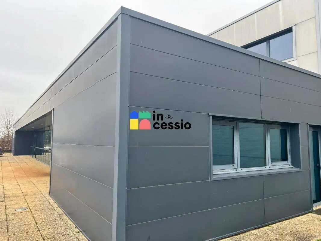 Industriel/Logistique dans Sonzay à vendre Photo de l’immeuble– Image 1 sur 21