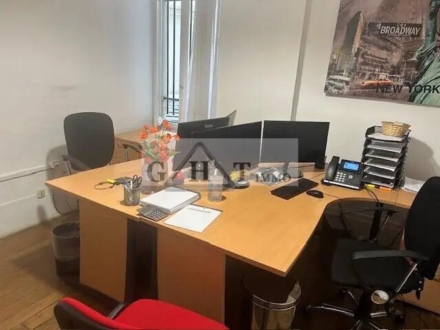 Bureau dans Paris à louer - Photo de l’immeuble – Image 3 sur 4