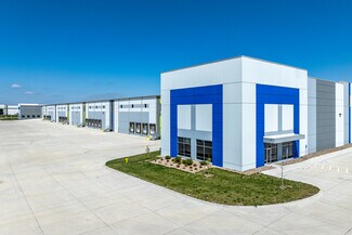 Plus de détails pour 12501 Plum Dr, Urbandale, IA - Industriel/Logistique à vendre