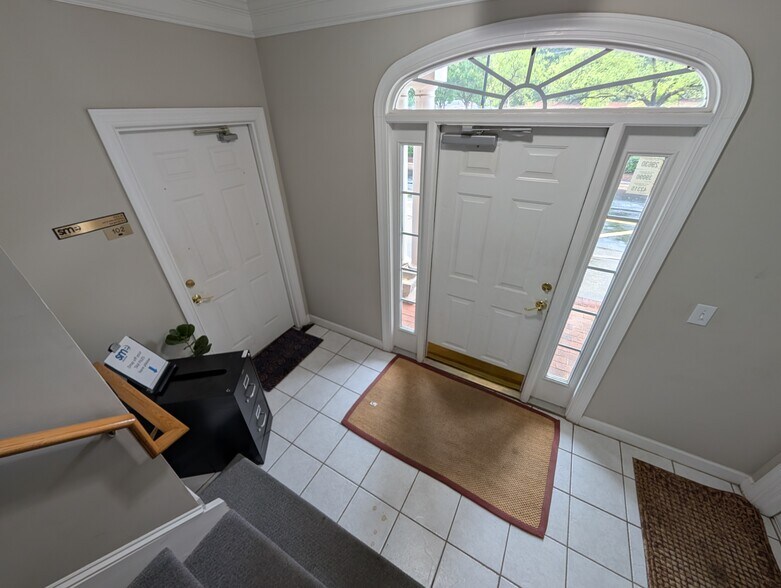 6511 Creedmoor Rd, Raleigh, NC à louer - Photo intérieure – Image 3 sur 18