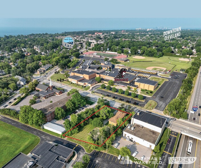 1560 Wagar Rd, Rocky River, OH à vendre - Photo de l’immeuble – Image 1 sur 5