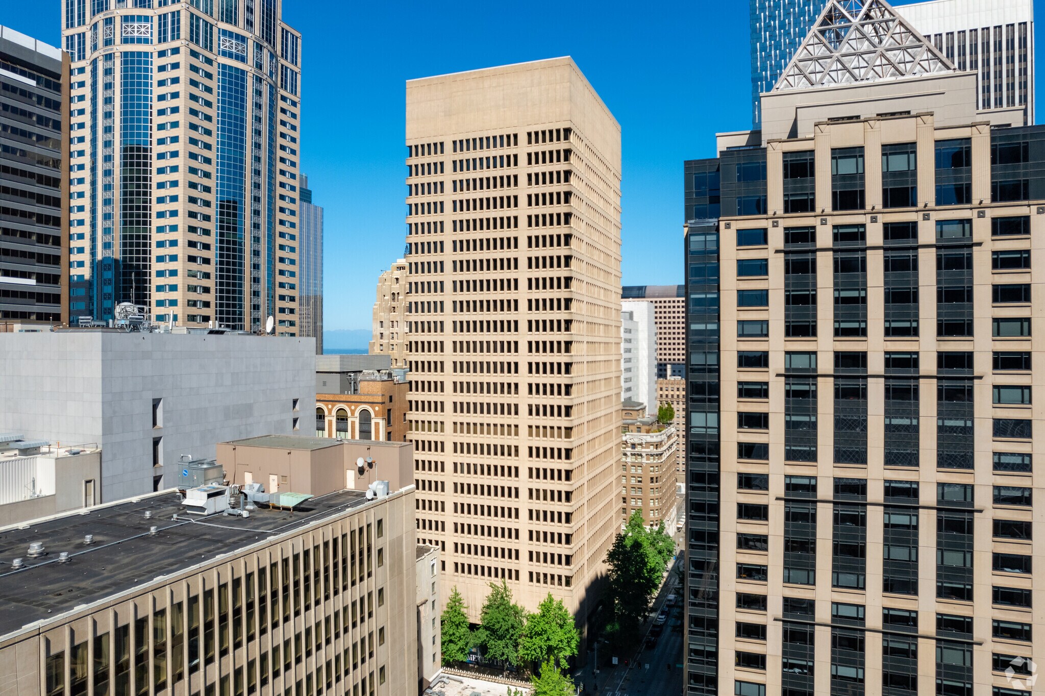 1215 4th Ave, Seattle, WA à louer Photo principale– Image 1 sur 10
