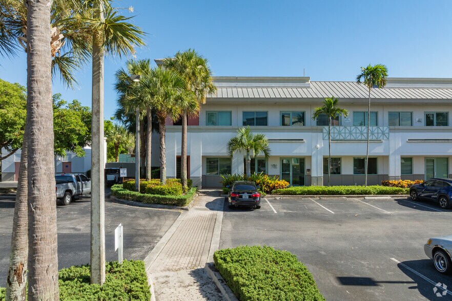 7700 Congress Ave, Boca Raton, FL à louer - Photo de l’immeuble – Image 1 sur 13