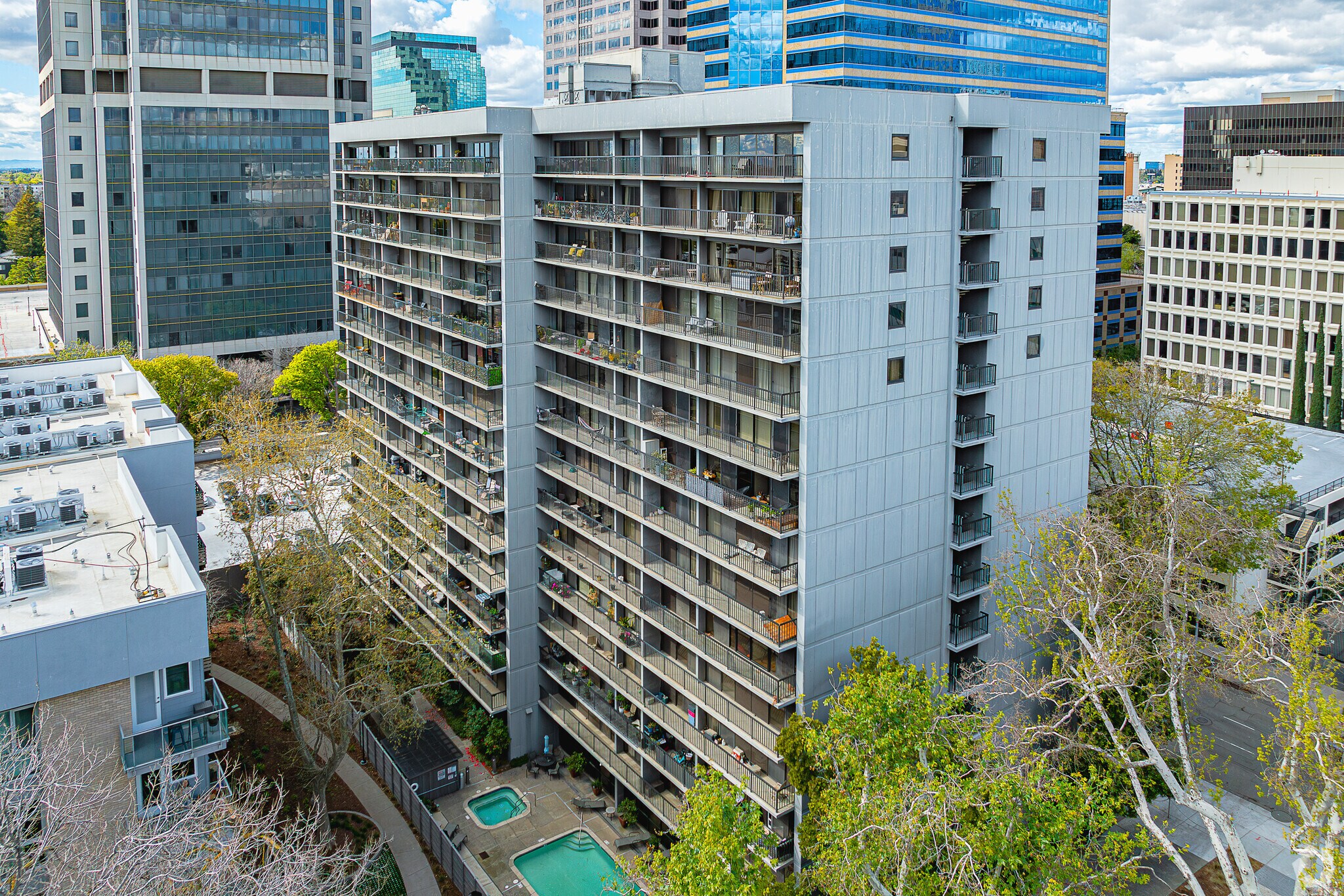 500 N St, Sacramento, CA à vendre Photo principale– Image 1 sur 37