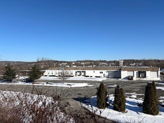 Plus de détails pour 567 S Leonard St, Waterbury, CT - Industriel/Logistique à louer
