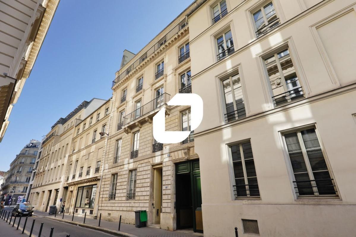 20 Rue Saint-Georges, Paris à louer Photo de l’immeuble– Image 1 sur 10