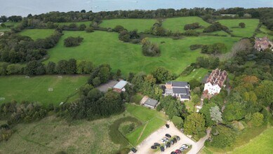 Norris Castle Estate & Springhill Estate, East Cowes, IOW - VUE AÉRIENNE  vue de carte