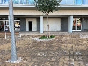 Local commercial dans Badalona, Barcelona à louer Photo intérieure– Image 1 sur 7