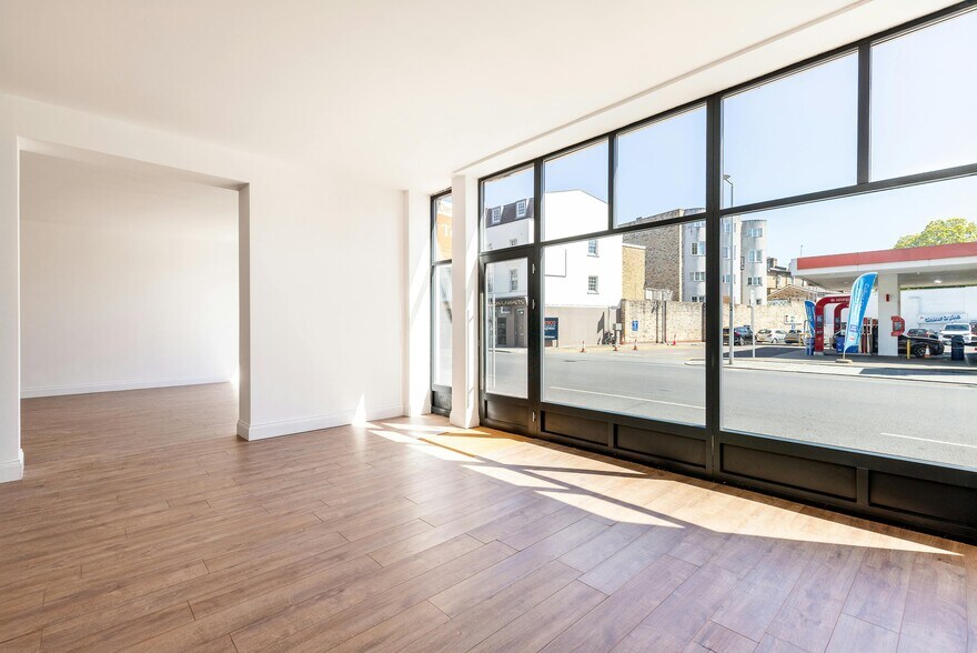 306-306A Fulham Rd, Londres à louer - Photo de l’immeuble – Image 3 sur 11