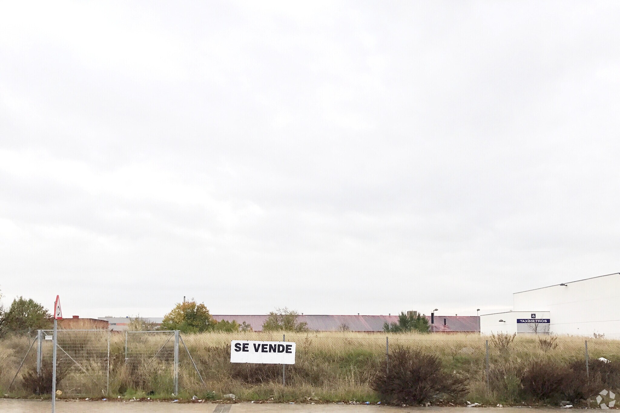 Avenida del Parque, 2, Madrid, Madrid à louer Photo principale– Image 1 sur 3